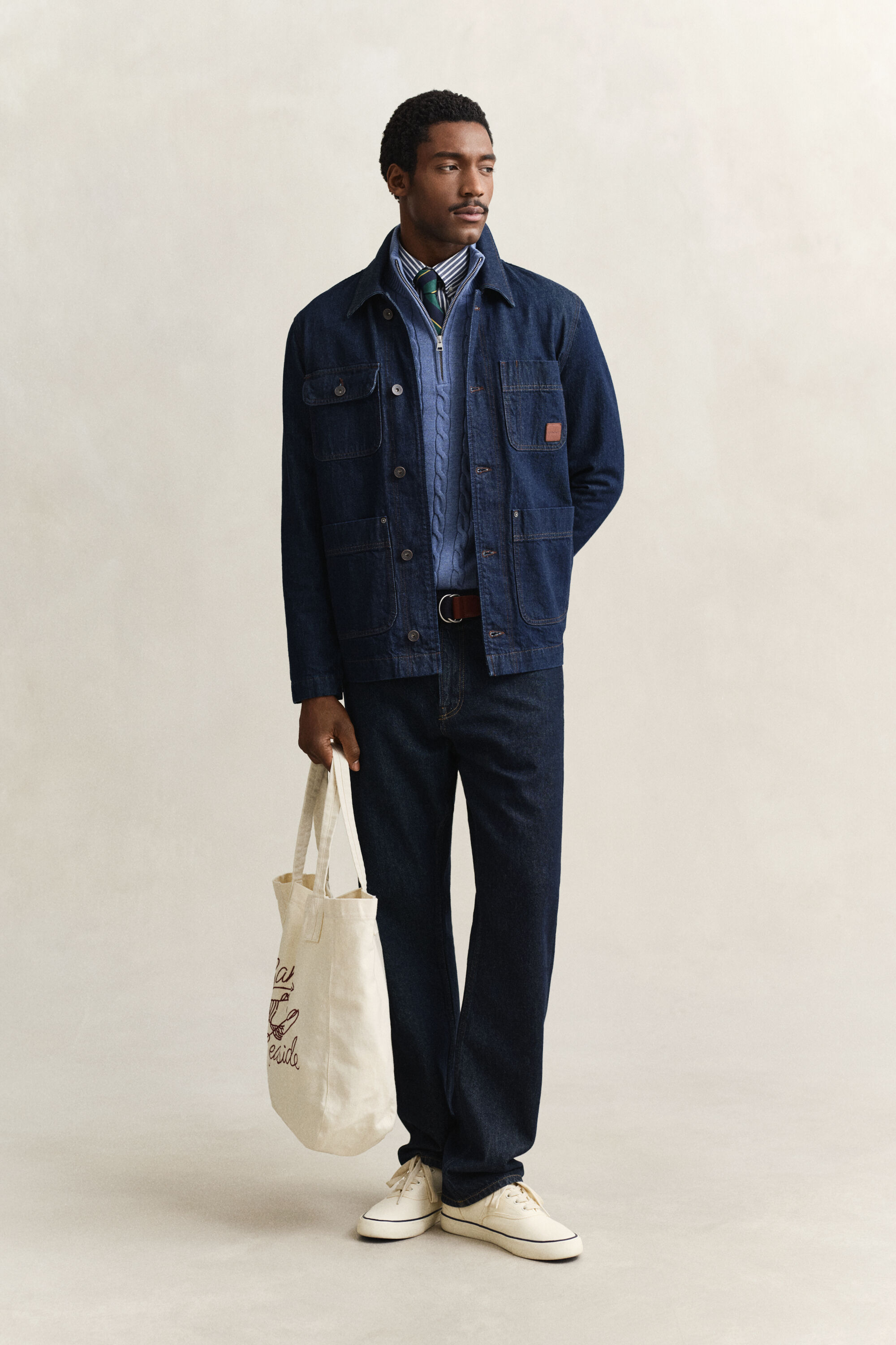 Kabelstickad bomullströja med dragkedja vid halsöppningen