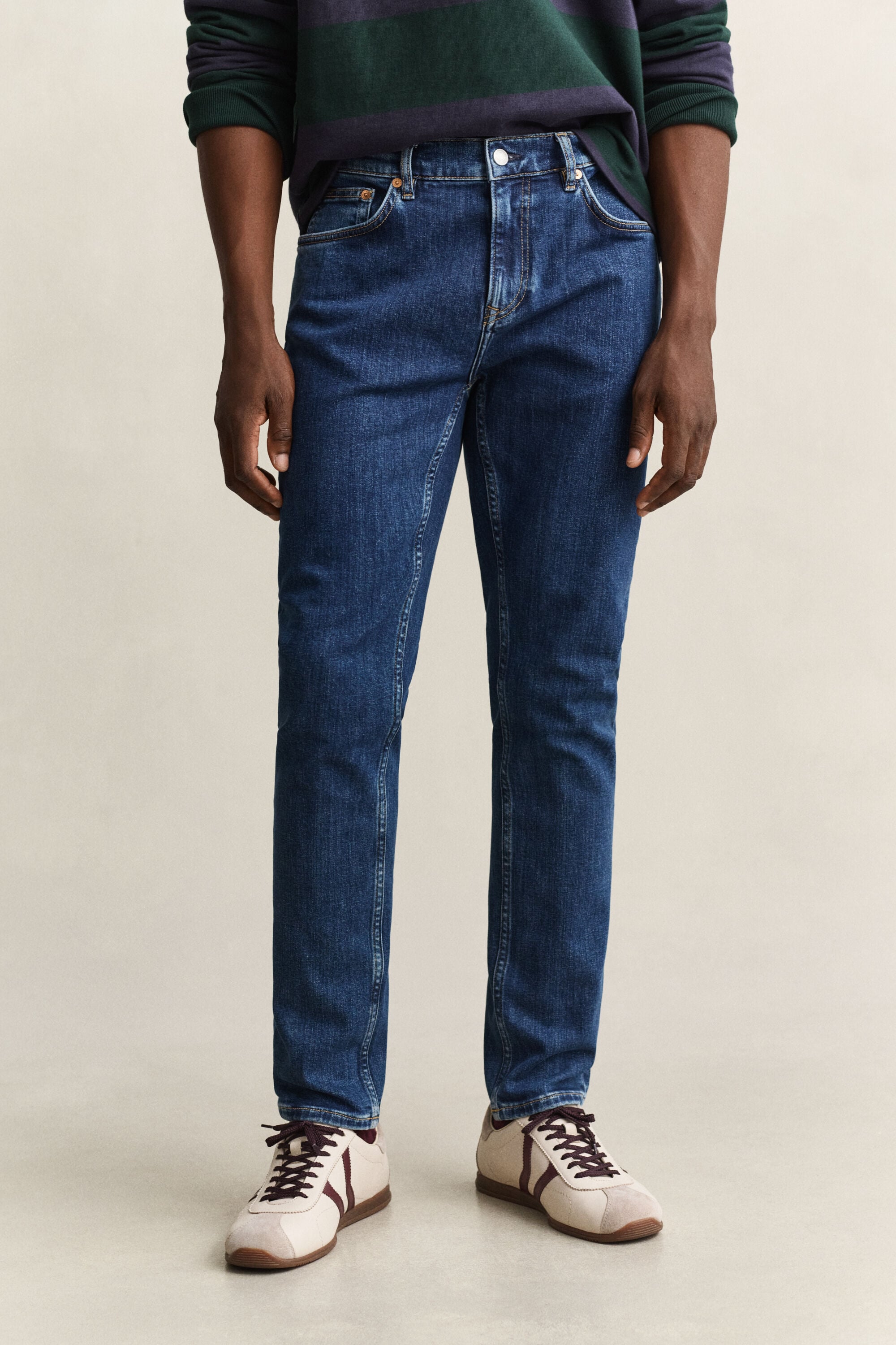 Slim fit jeans i stilren tvätt