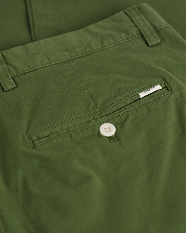 Regular fit Sunfaded chinos