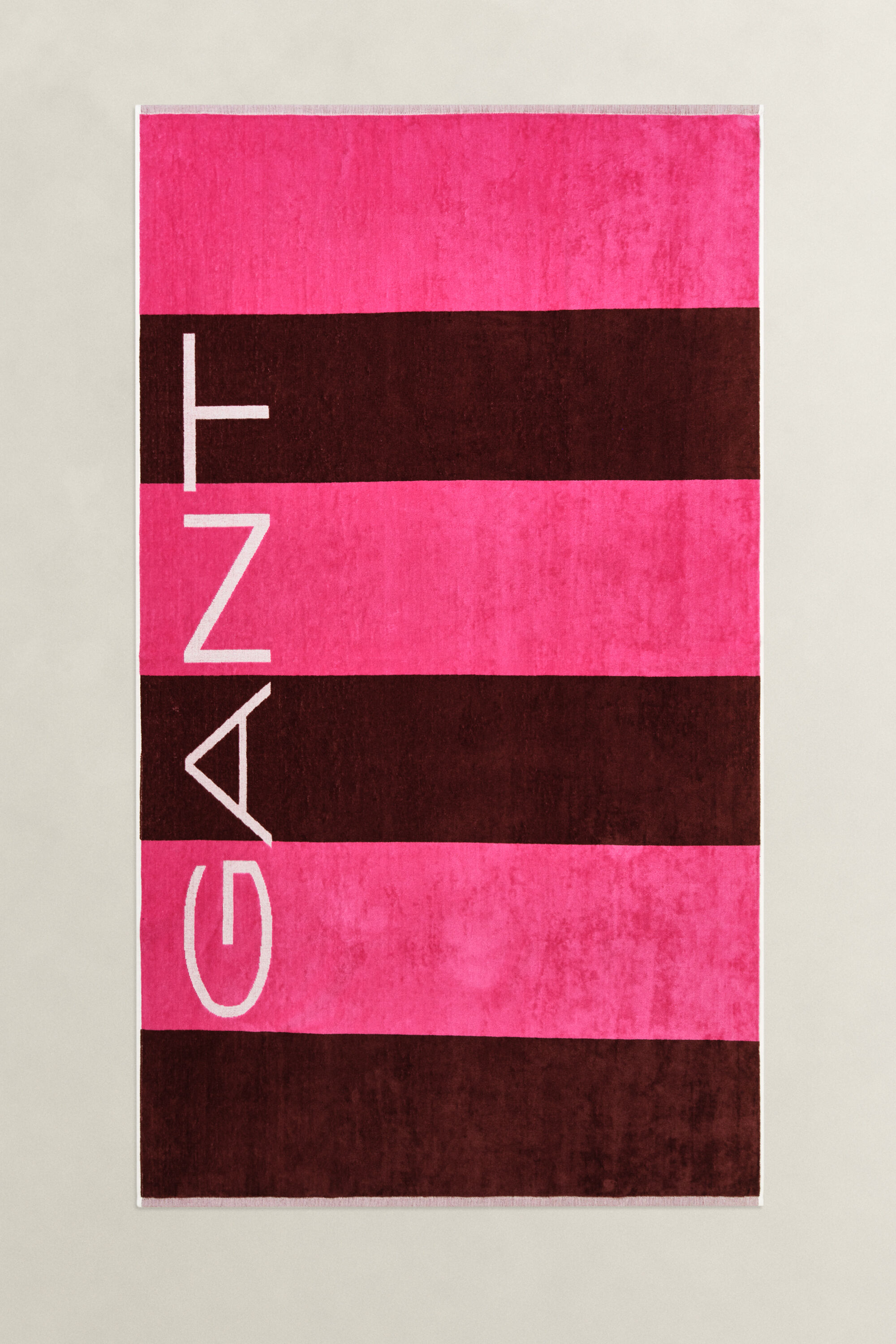 Strandhandduk med blockränder