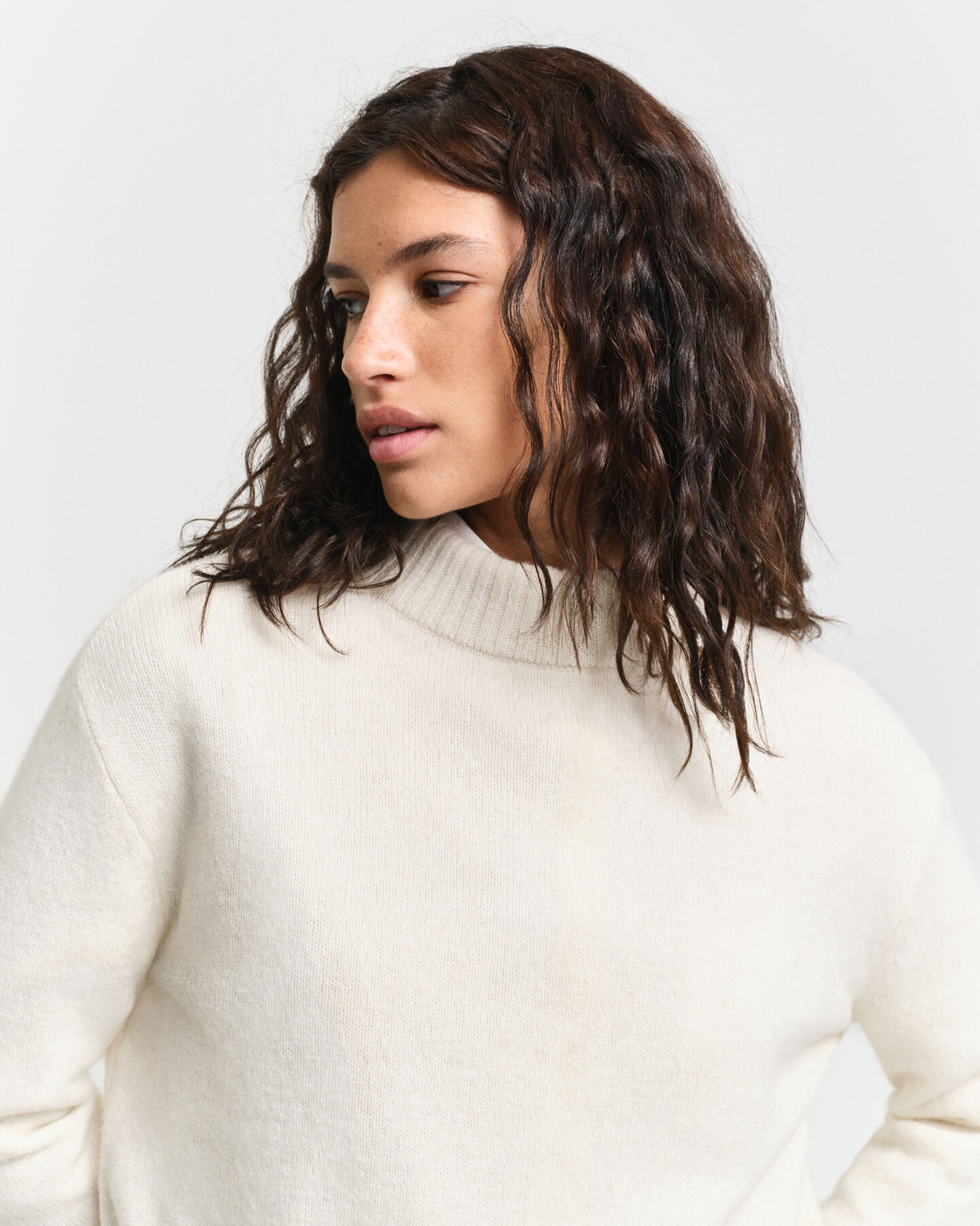 Tr&ouml;ja i ullblandning med st&aring;krage