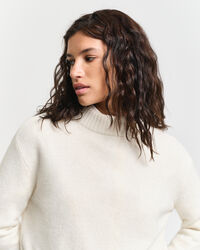 Tr&ouml;ja i ullblandning med st&aring;krage