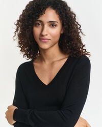 V-ringad tröja i extra fin merinoull