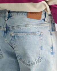 Loose Fit ljustvättade jeans