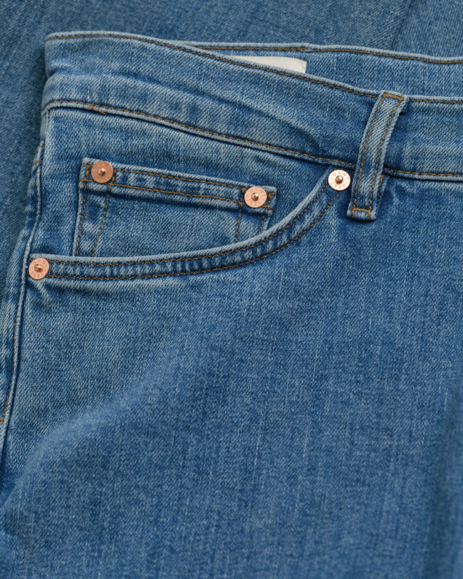 Slim fit jeans i stilren tvätt