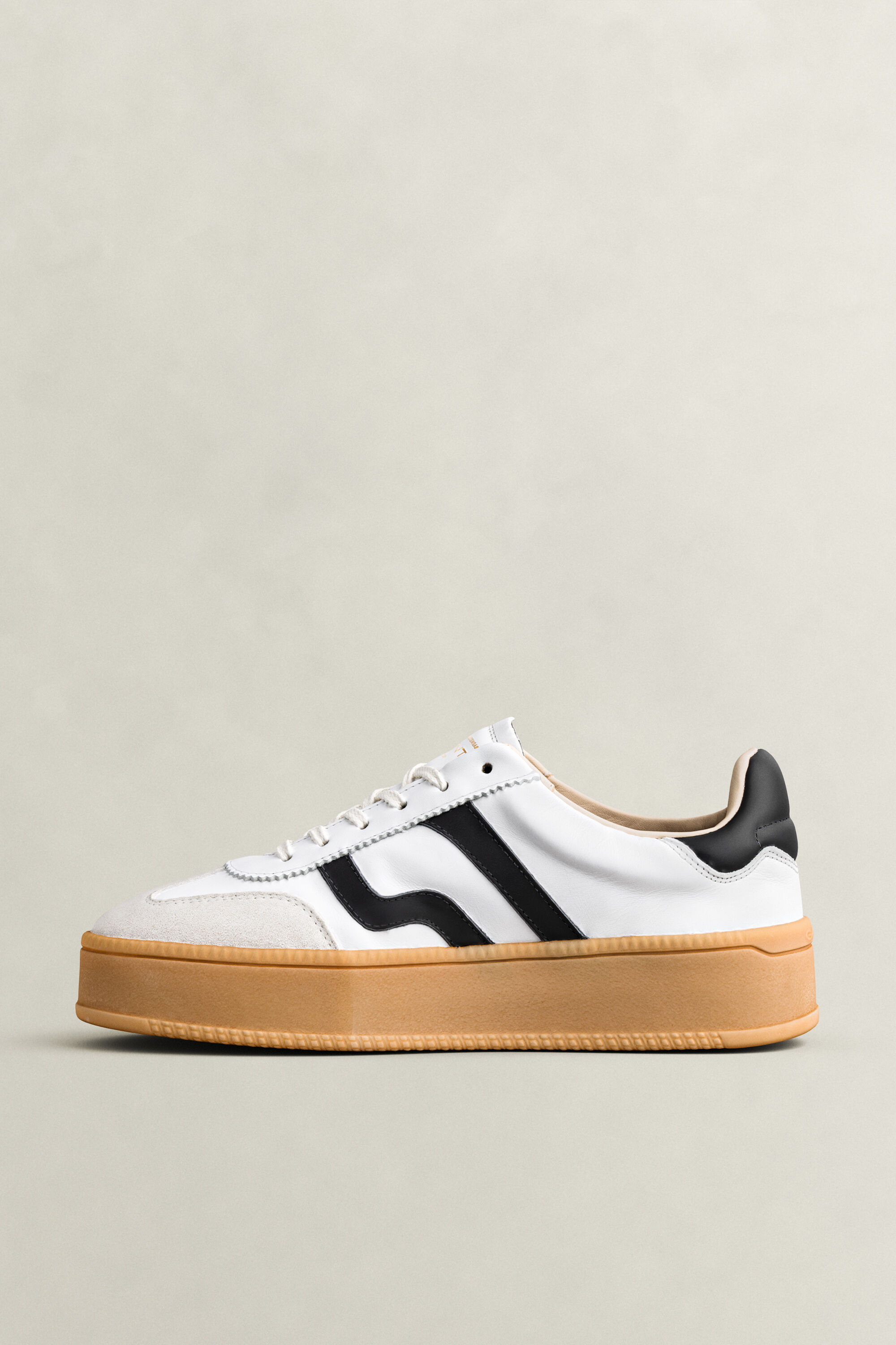 Cuzmani sneakers i läder