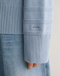 Rundhalsad bomullstr&ouml;ja med r&auml;nder ton i ton