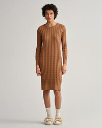 Kabelstickad kl&auml;nning