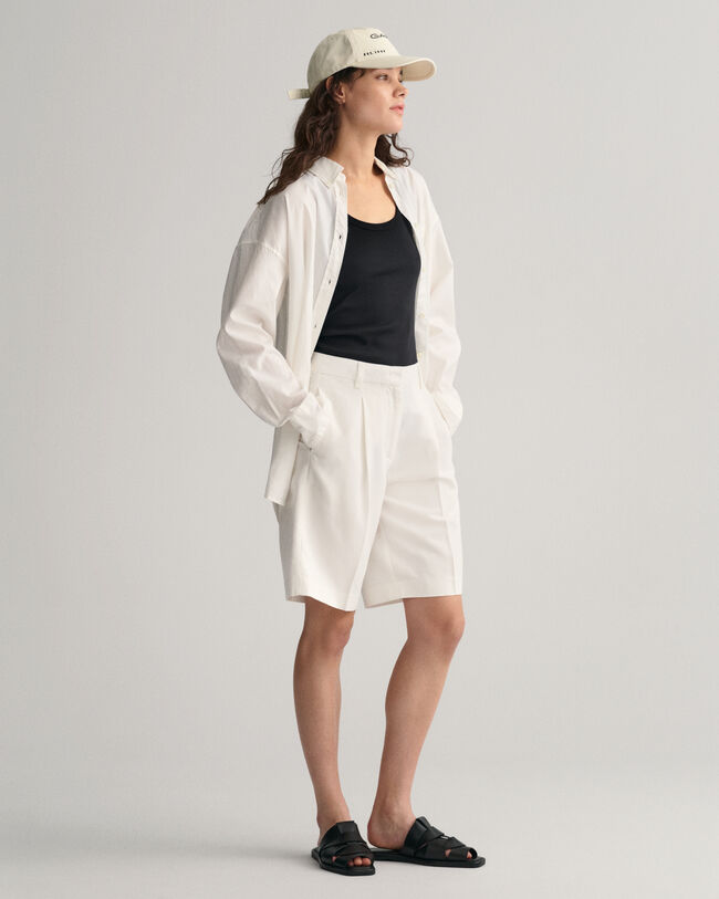 Relaxed fit shorts med veck