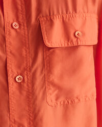 Relaxed fit kort&auml;rmad sidenskjorta