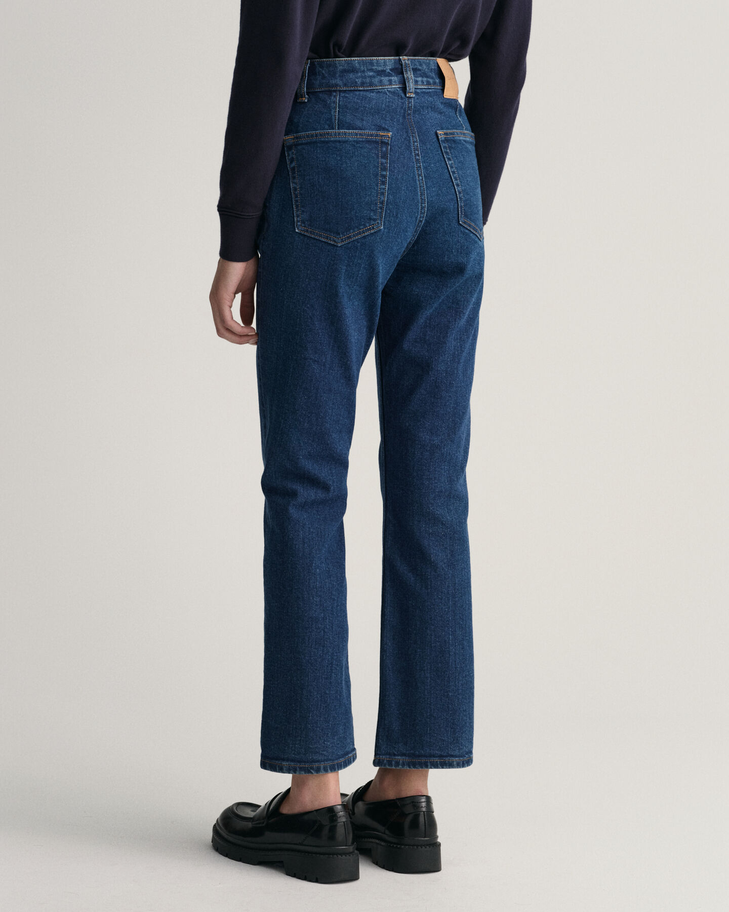 Cropped utställda jeans