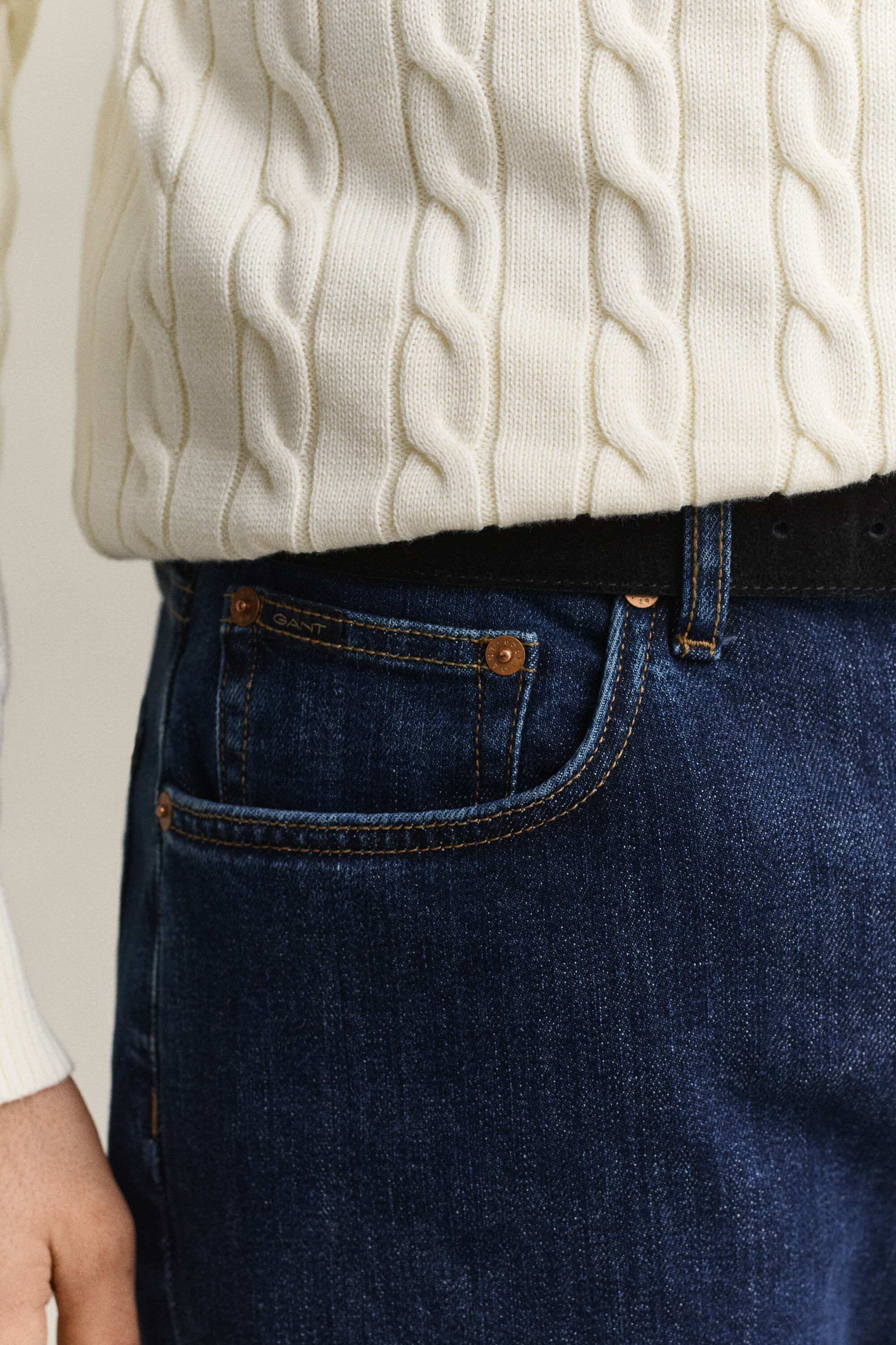 Regular fit jeans i stilren tvätt