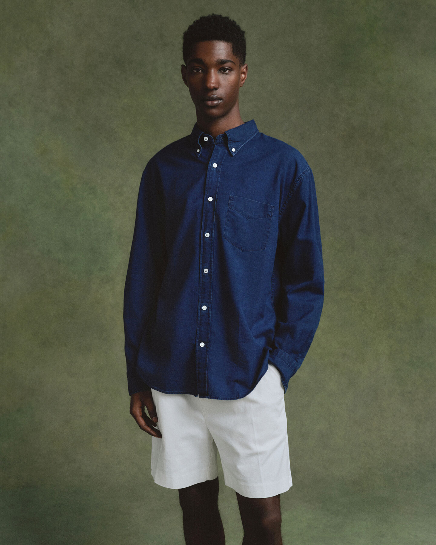 Relaxed fit indigo oxfordskjorta