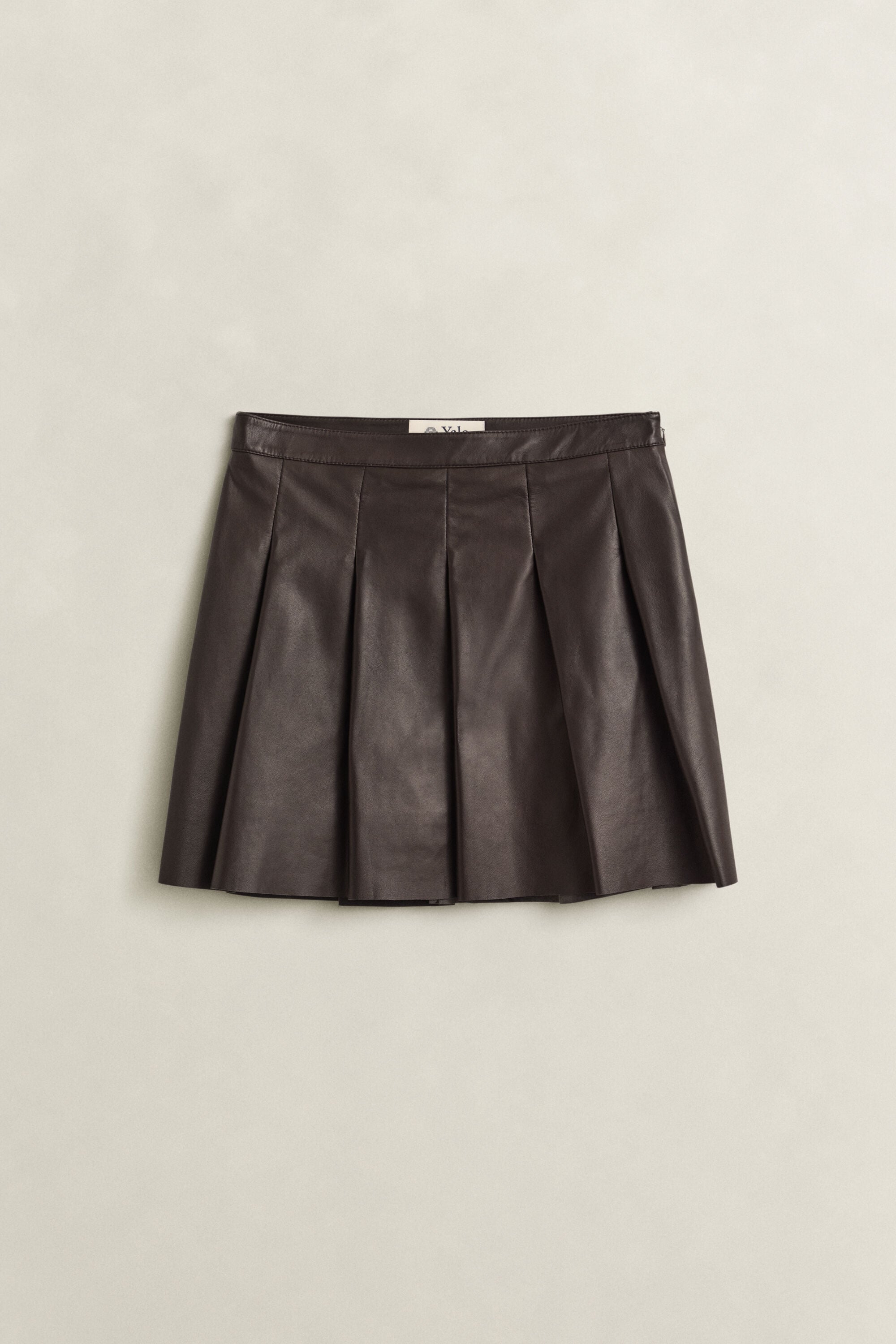 Gant x Yale plisserad läderkjol