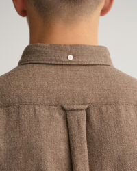 Regular fit fiskbensmönstrad skjorta