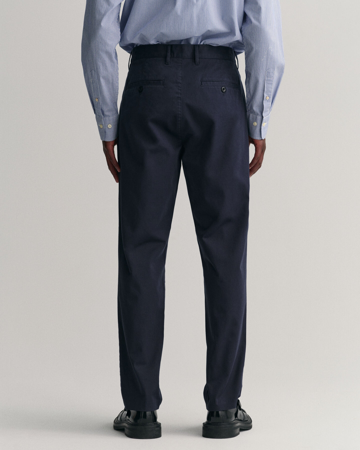 Slim fit twillchinos med veck