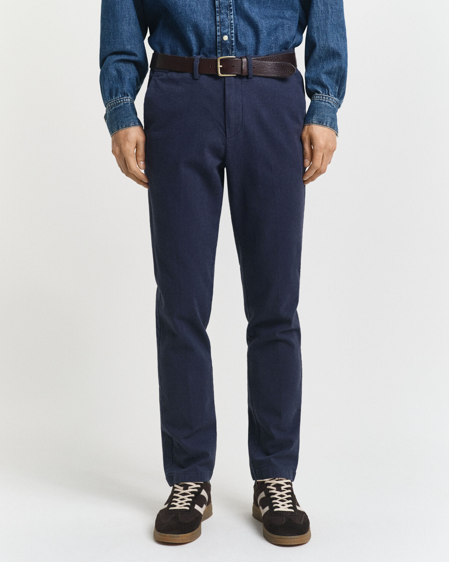 Slim fit jeans i bomull med fiskbensmönster