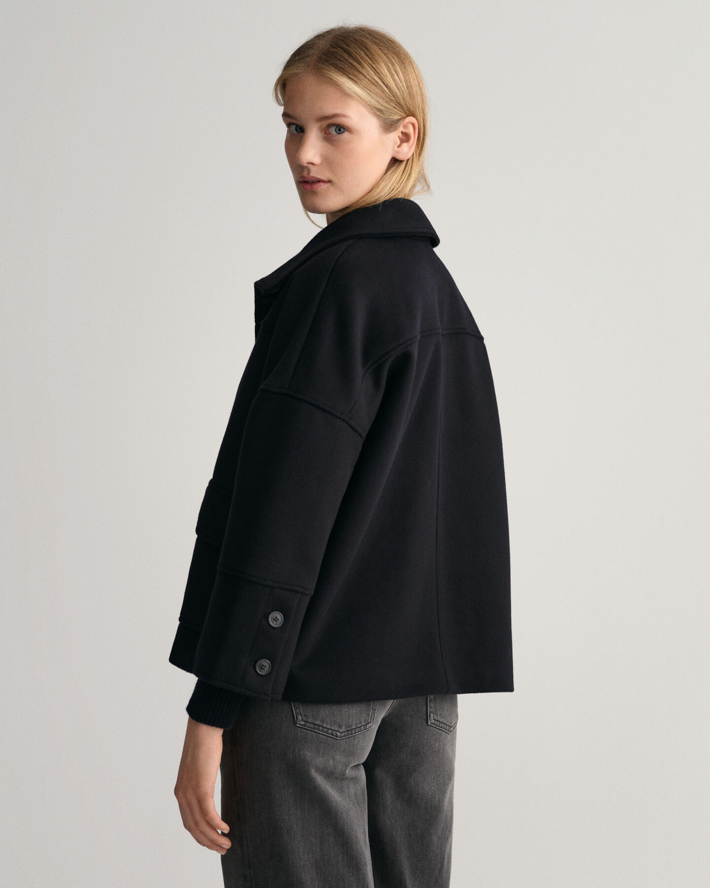 Cropped jacka i ullblandning