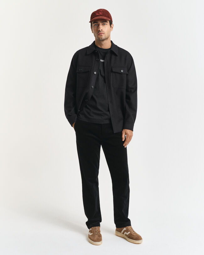 T-shirt med litet märke