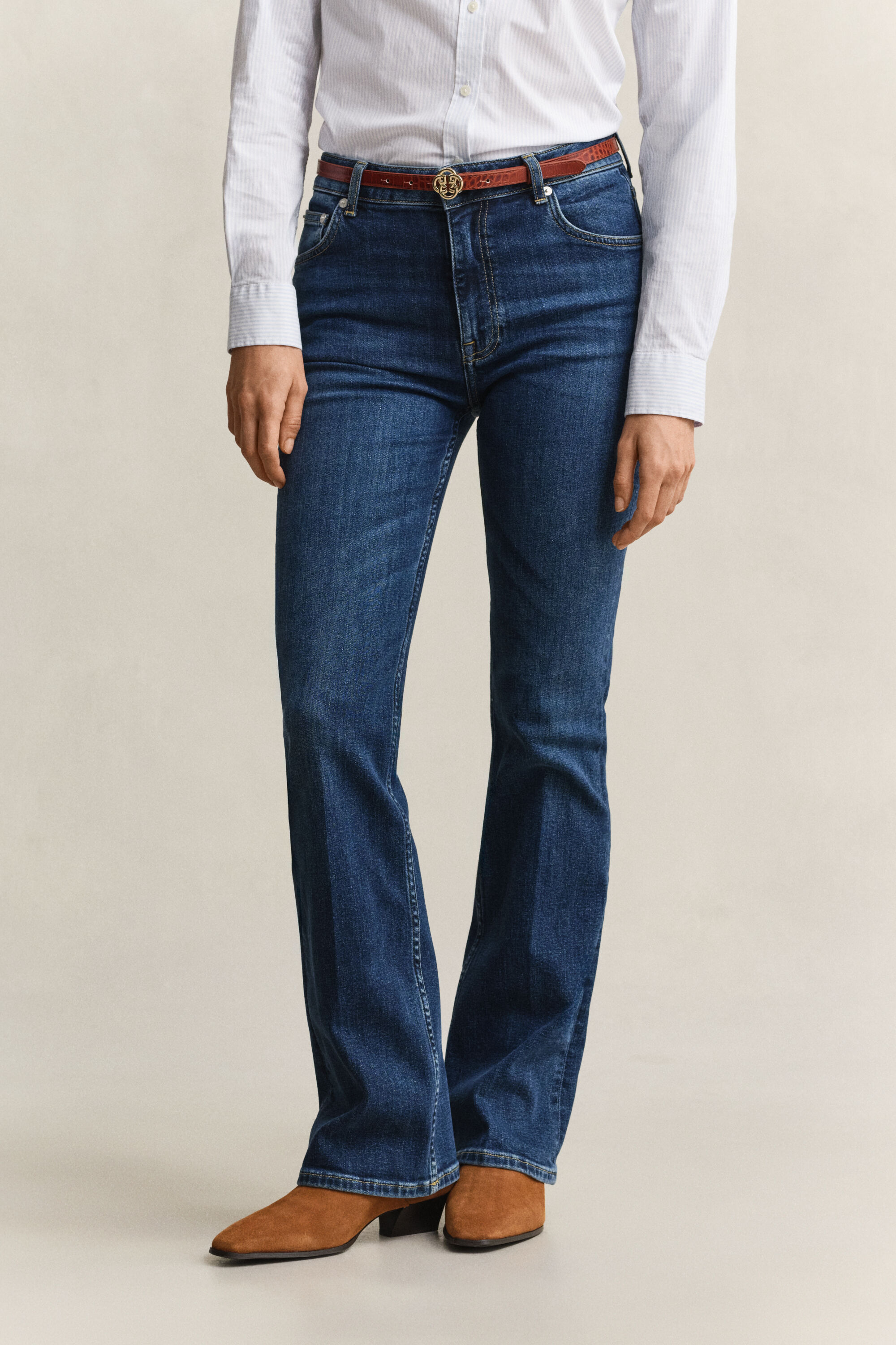 Slim utställda stretchjeans