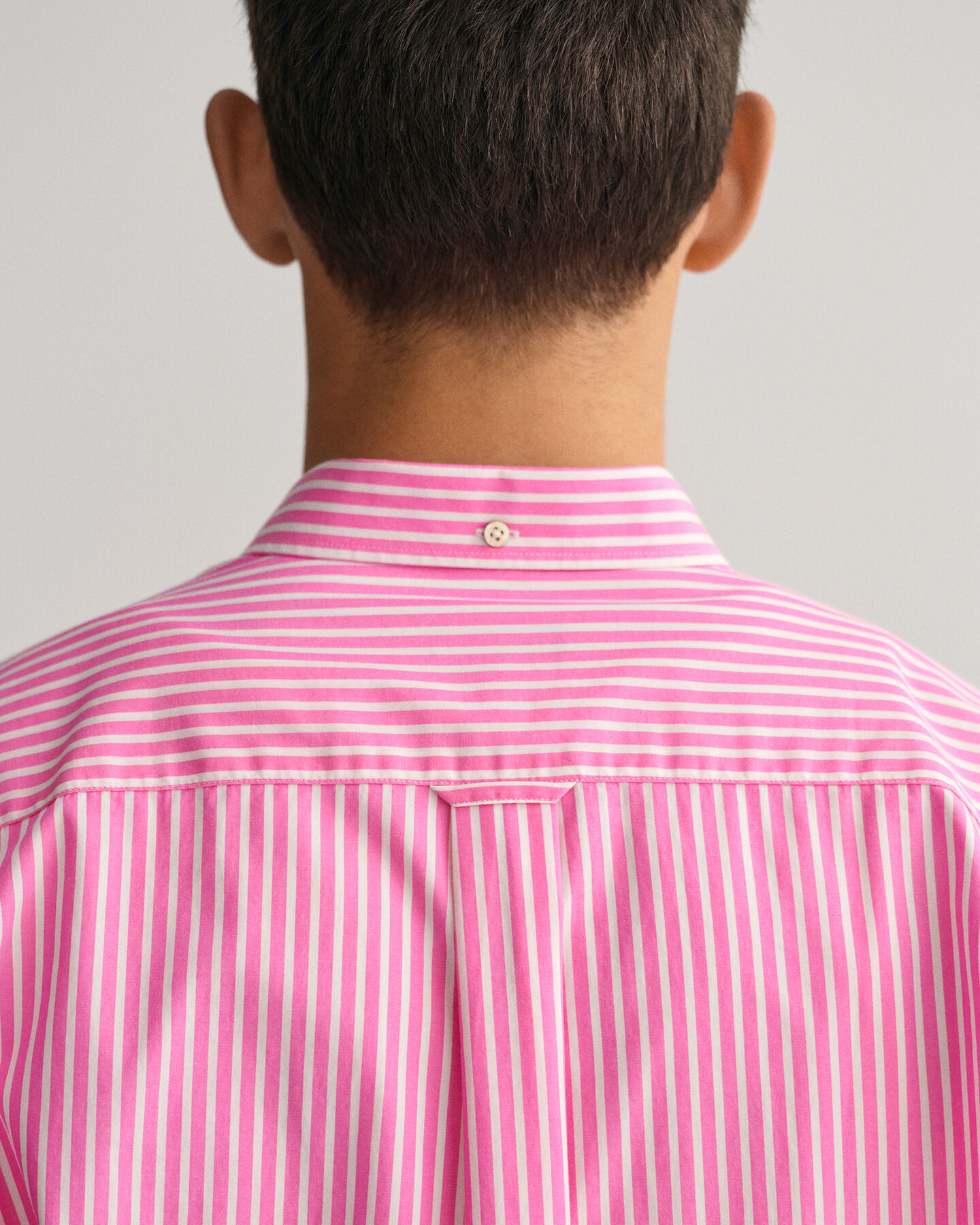 Regular fit randig kortärmad skjorta i bomullspoplin