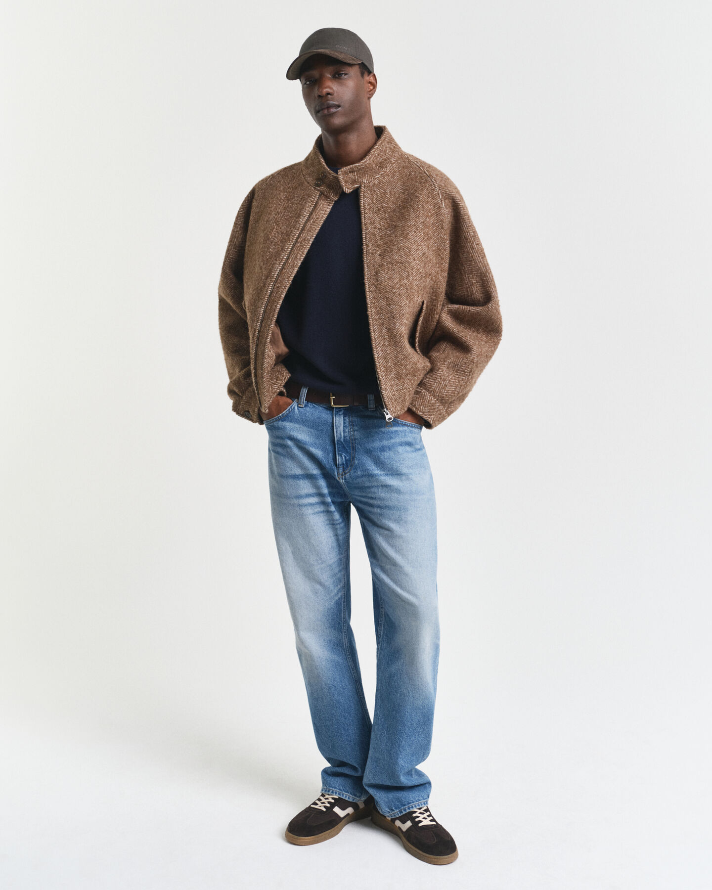 Rundhalsad tröja i superfin lammull