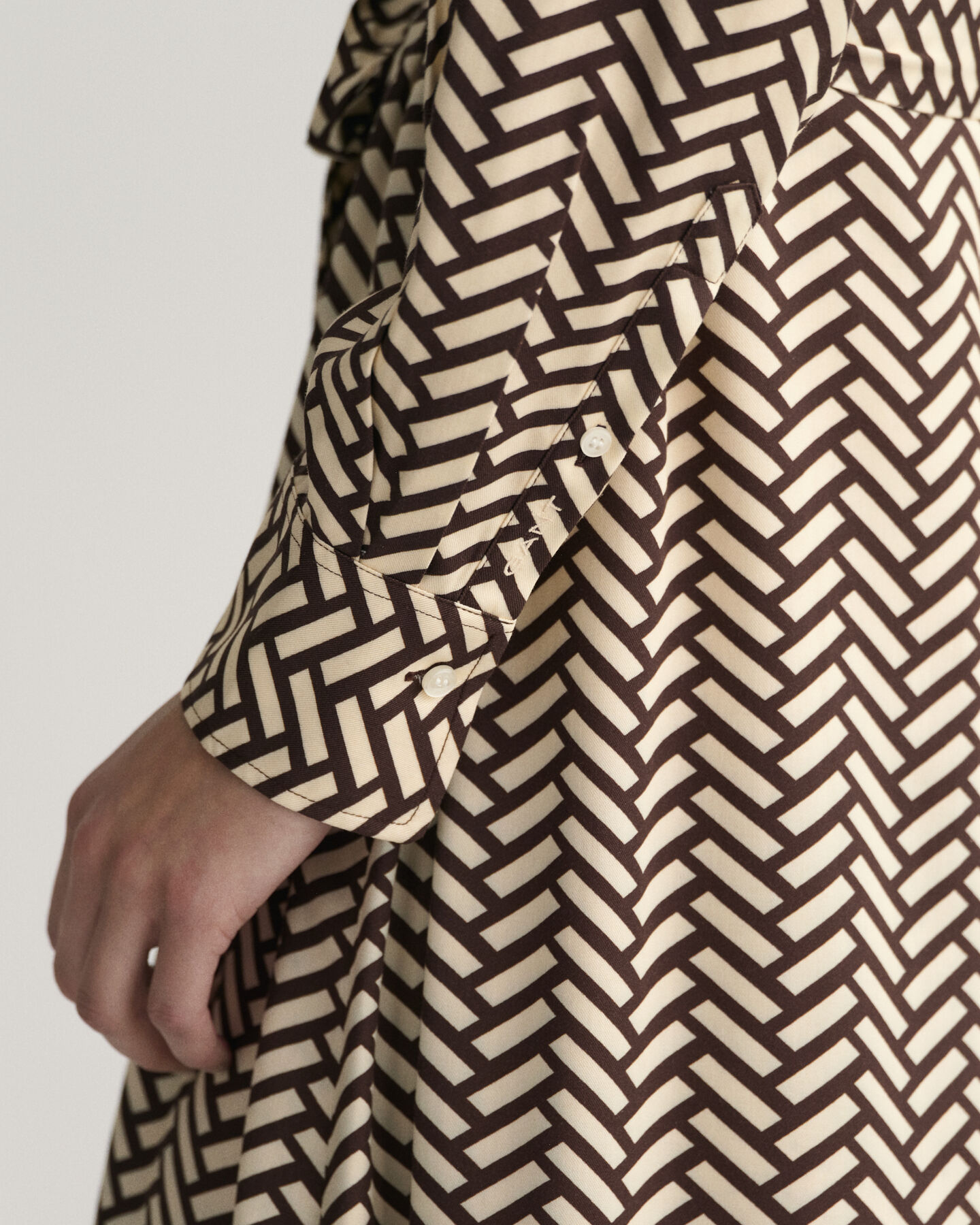 Geometric A-linjeformad skjortkl&auml;nning