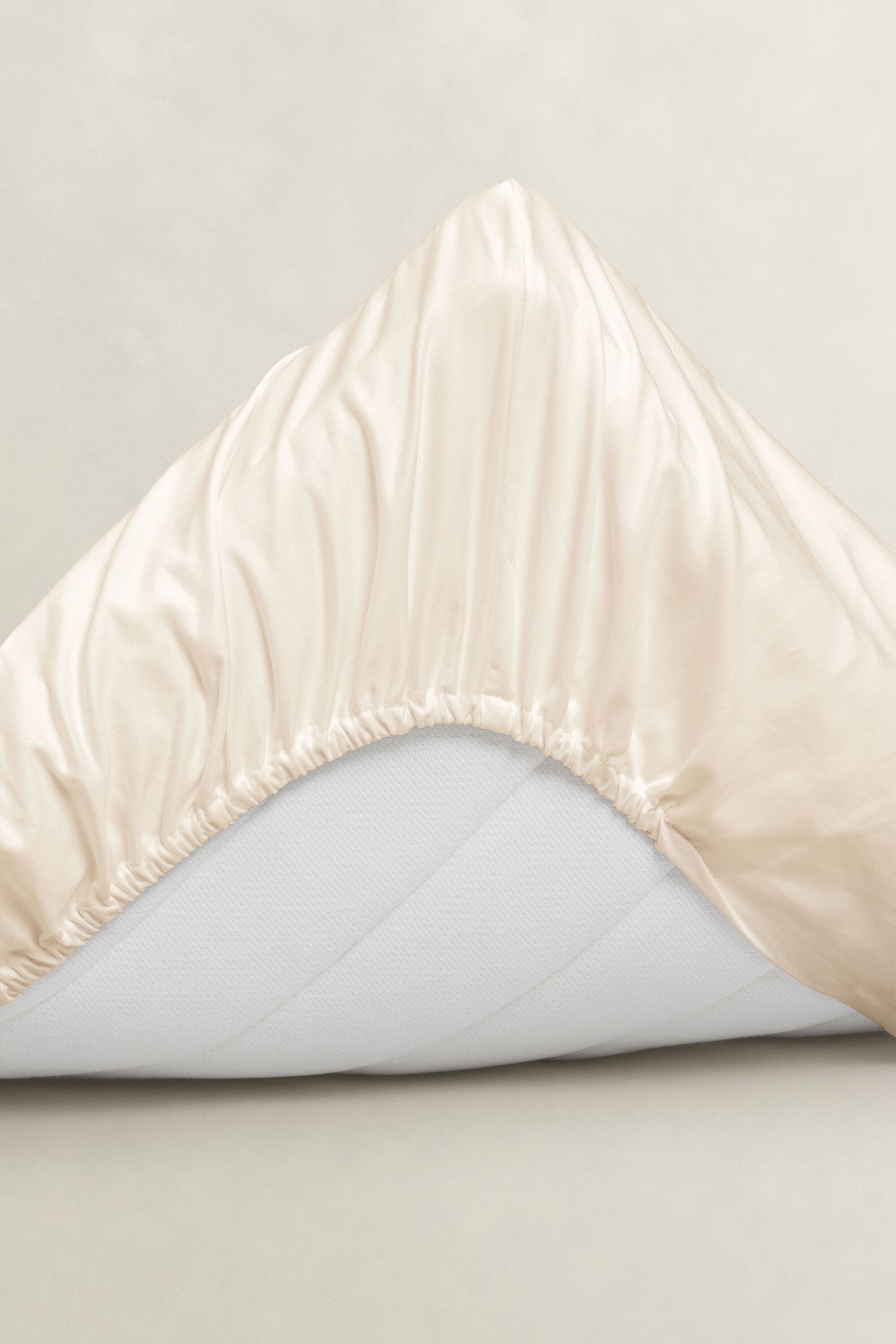 Sateen Dra-på-lakan, enkel