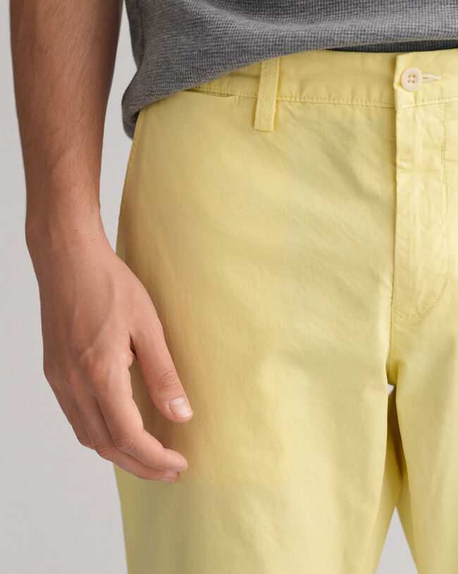 Hallden Slim fit Sunfaded chinos