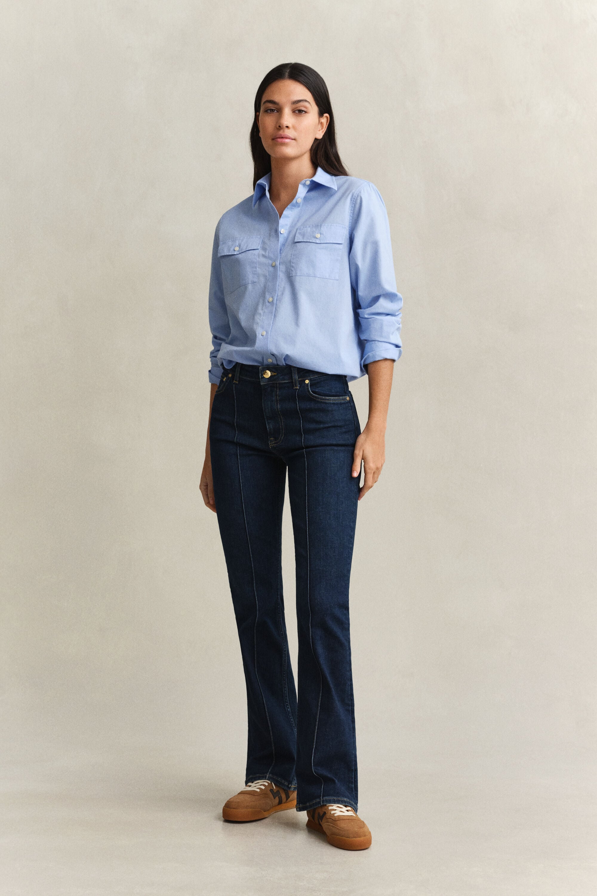 Slim utställda jeans med veck