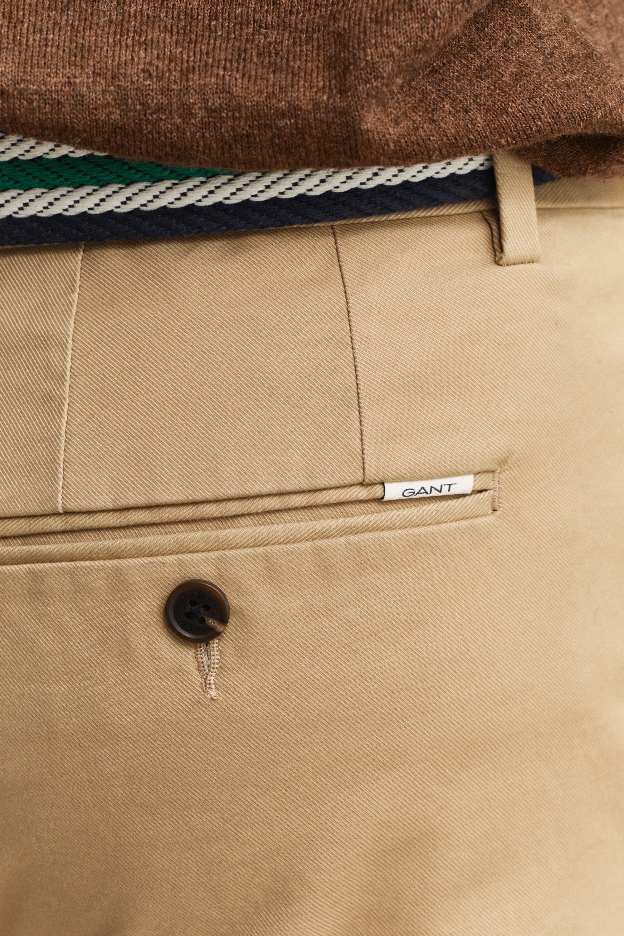 Eleganta chinos med slim fit