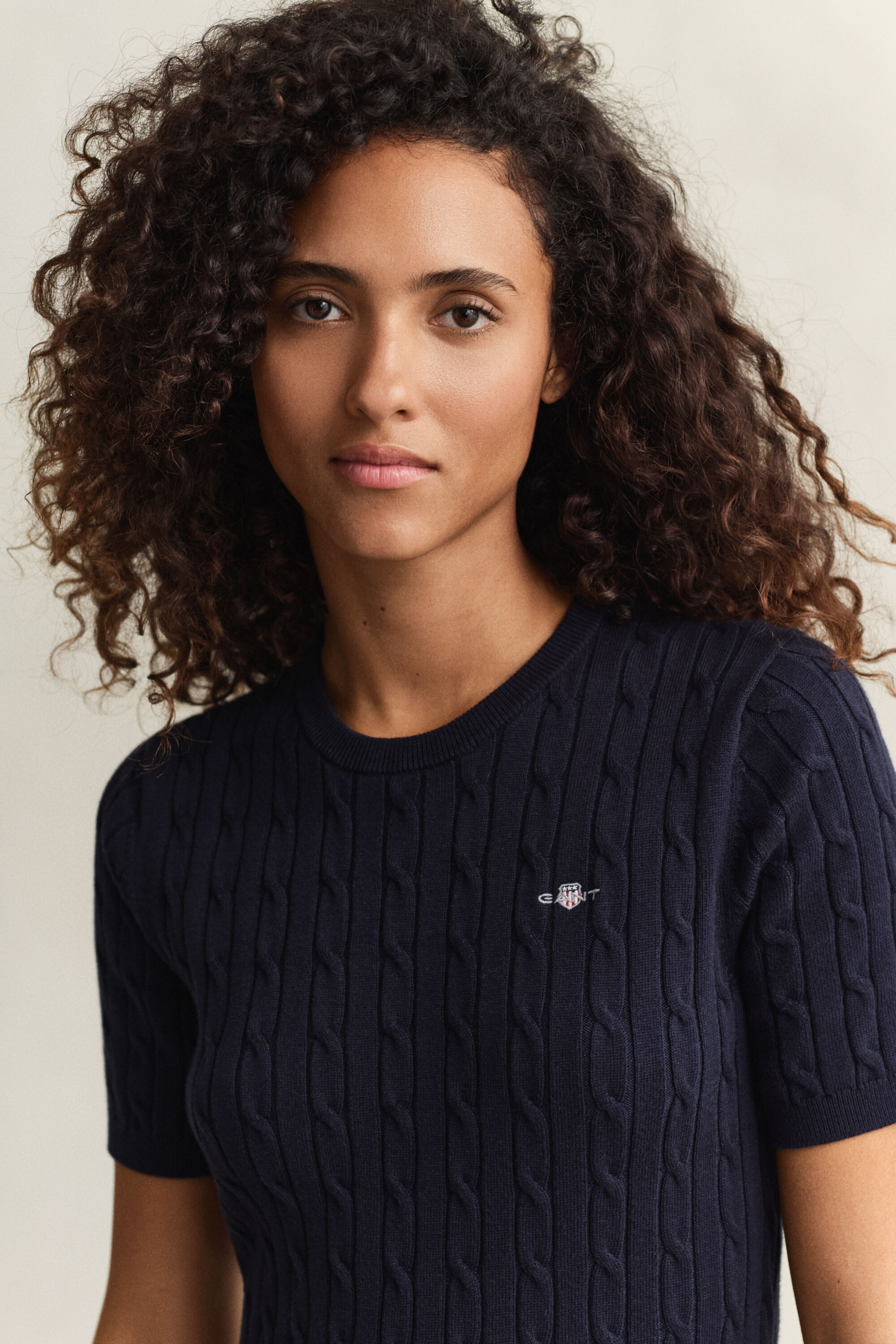 Kabelstickad bomullsklänning