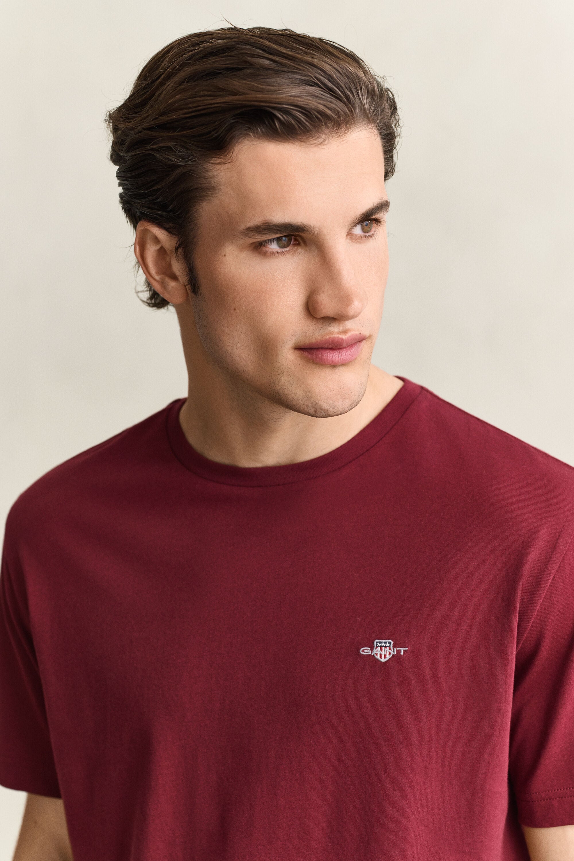 Regular fit T-shirt med sköld