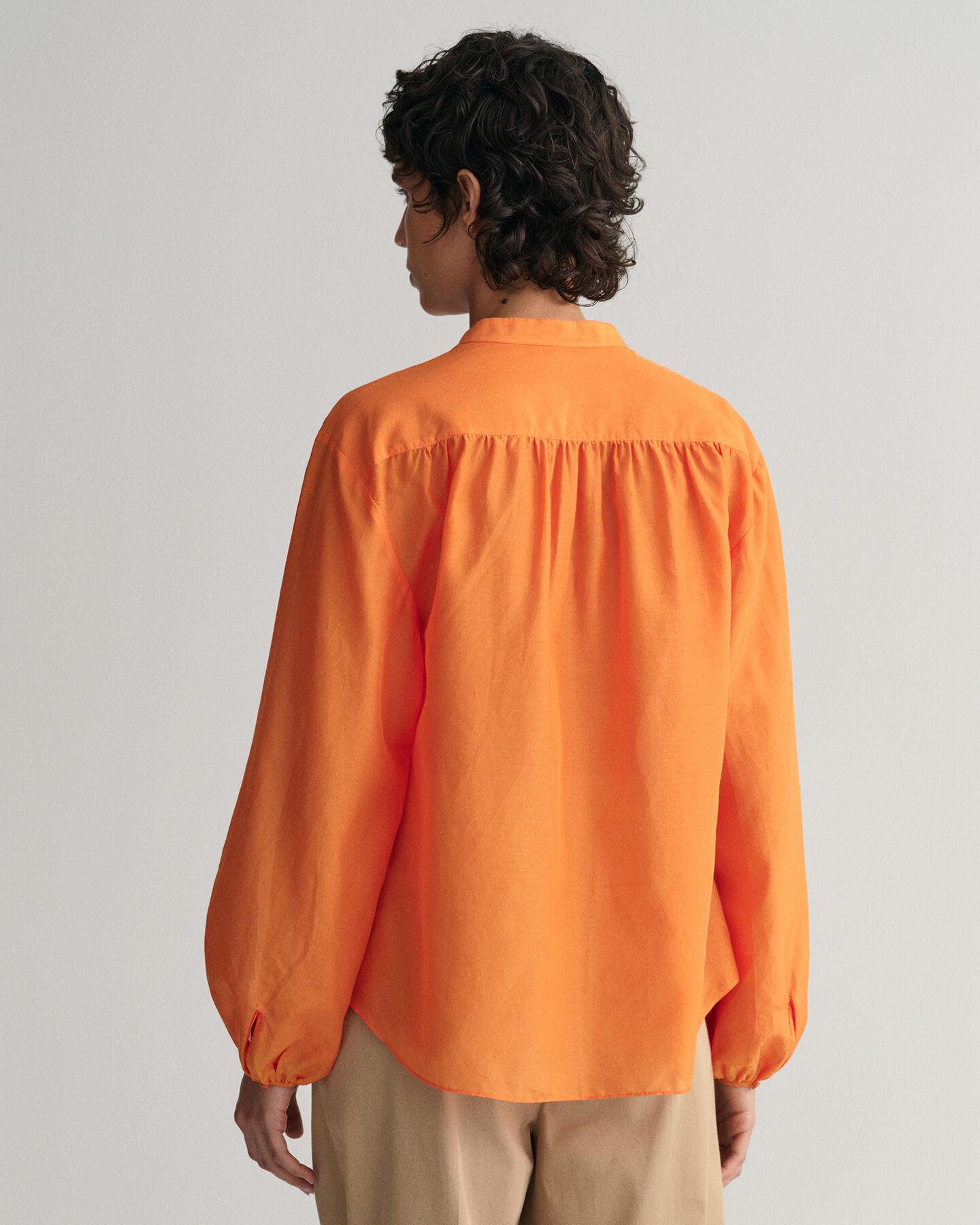 Relaxed fit blus i bomull och silke