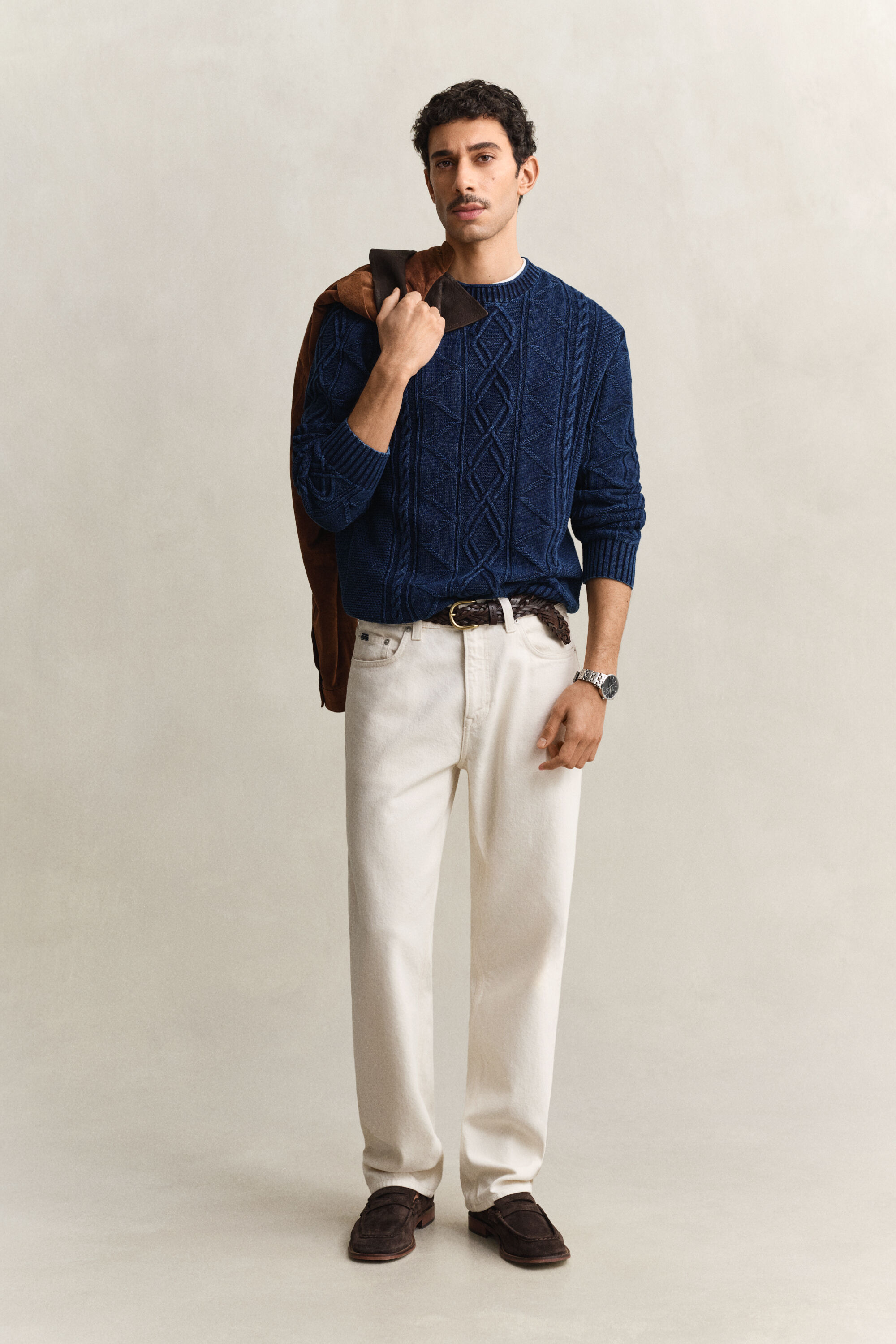 Indigofärgad kabelstickad tröja