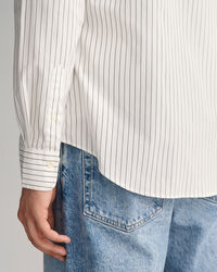 Slim fit formell kritstrecksrandig skjorta