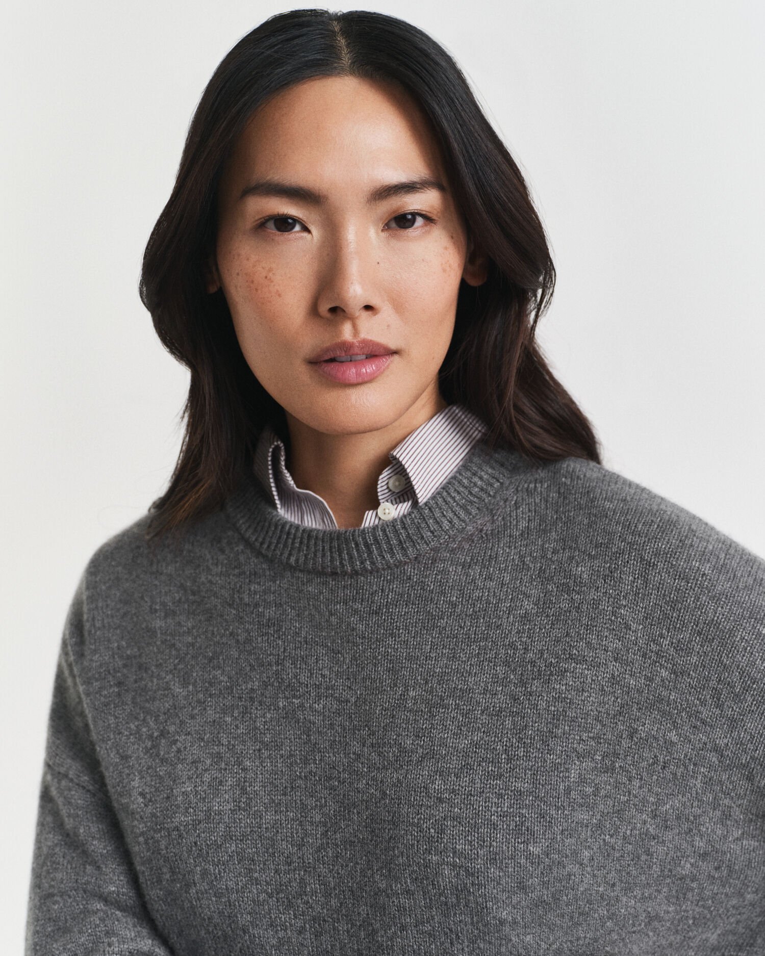 Rundhalsad kashmirtröja