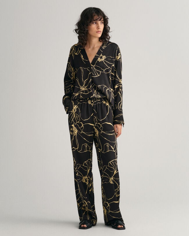 Line Drawing dra-p&aring;-byxor