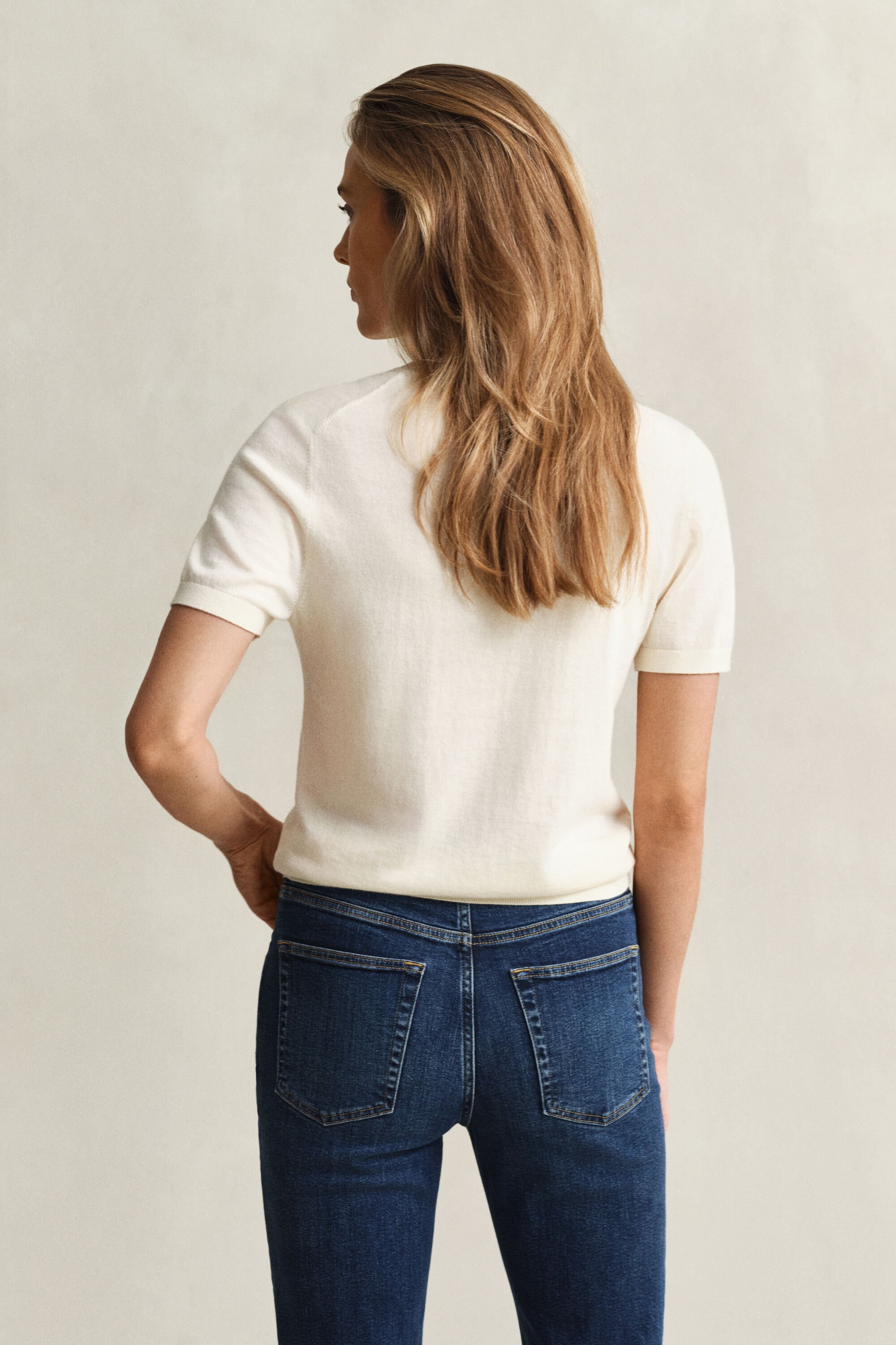 Lätt kortärmad rundhalsad tröja