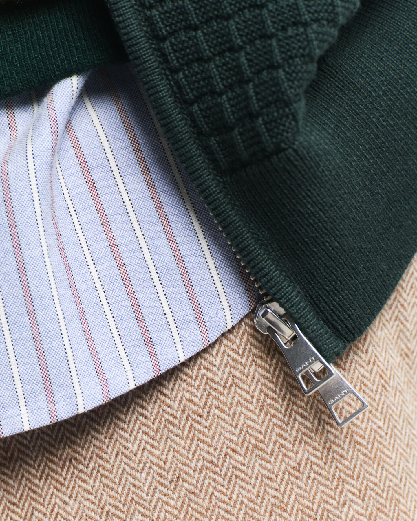 Bomullscardigan med struktur och dragkedja