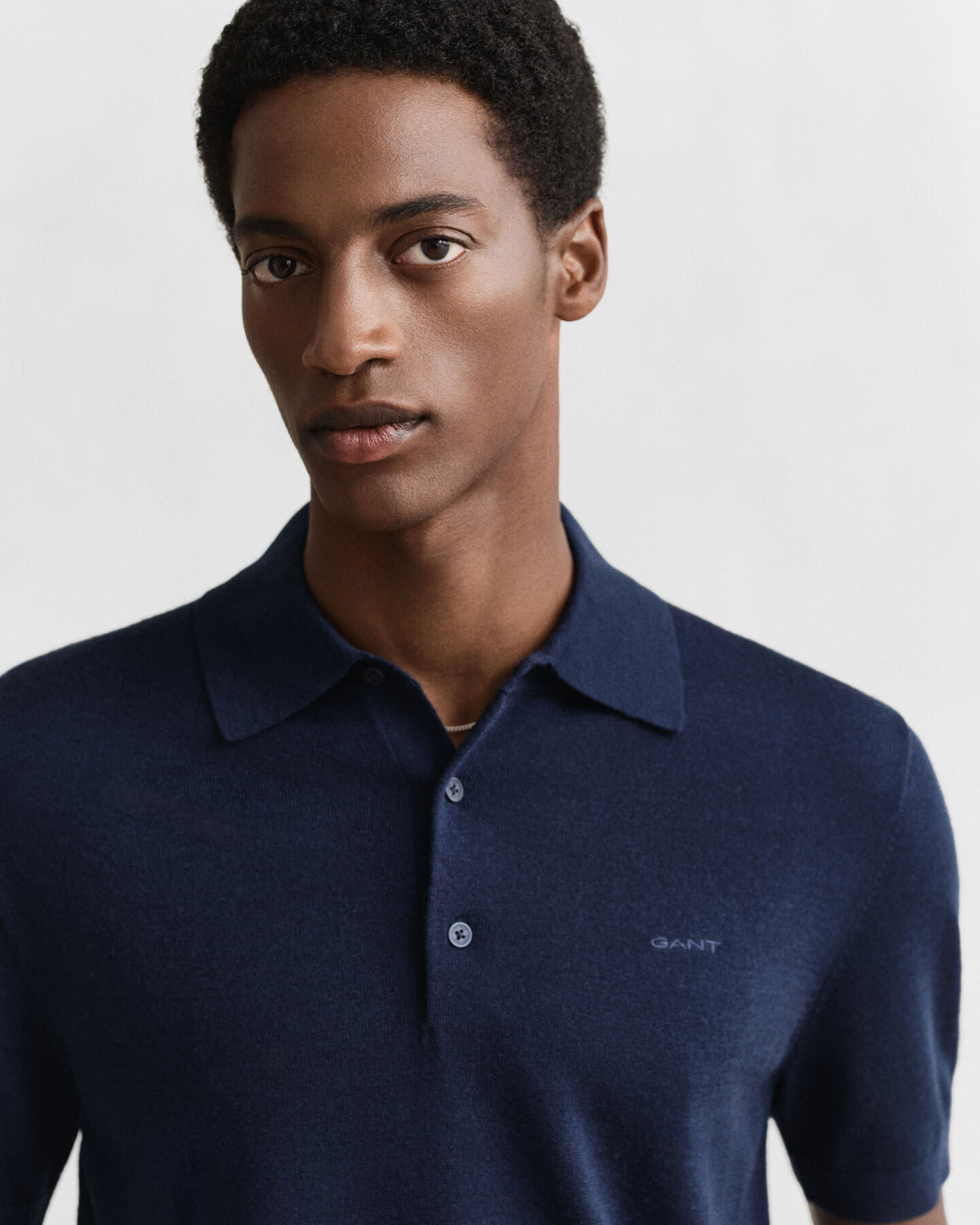 Kort&auml;rmad pik&eacute;tr&ouml;ja i extra fin merinoull