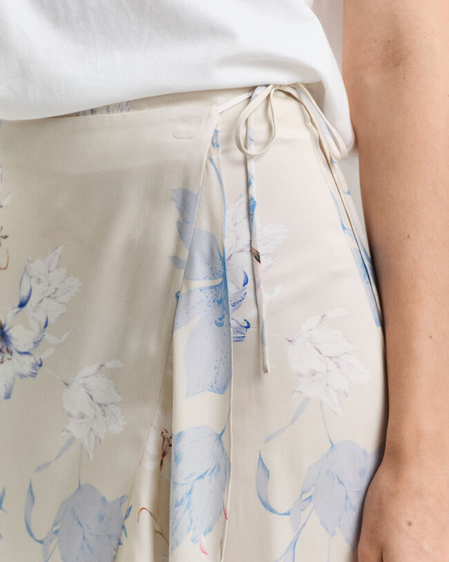 Blommig omlottkjol med volang