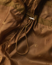 Mellanlång dunjacka