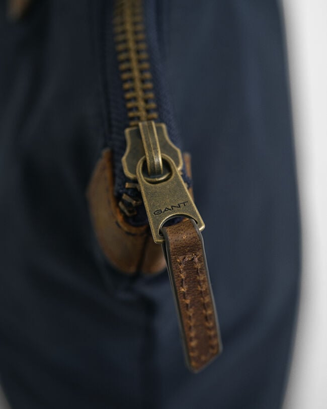 Toteväska i vaxad bomull