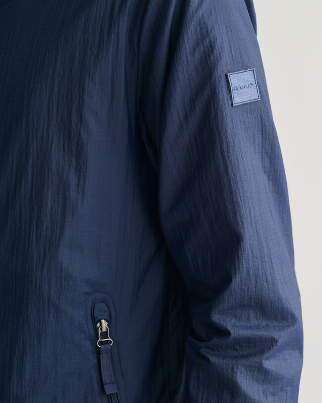 Packbar l&auml;tt vindjacka