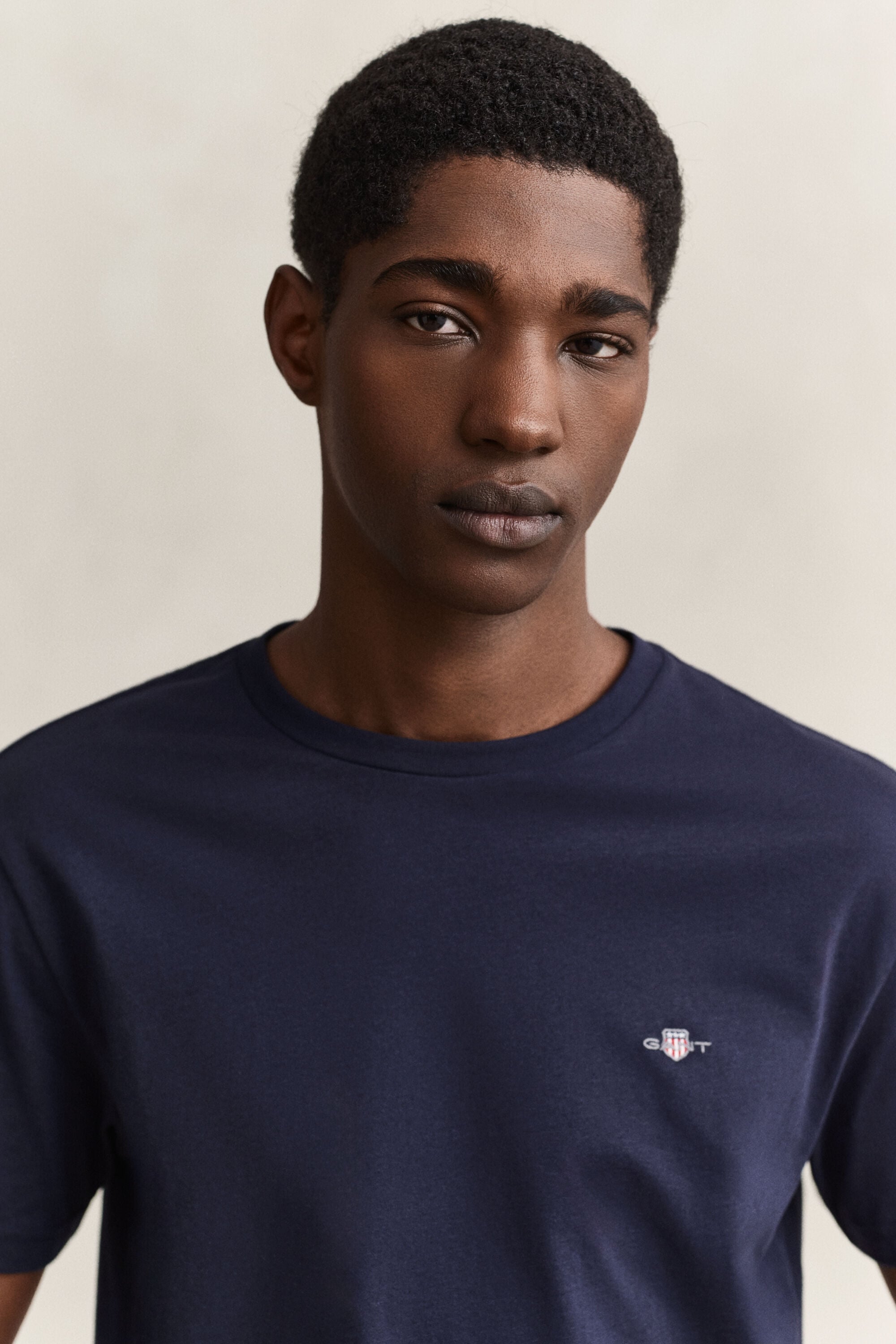 Regular fit T-shirt med sköld