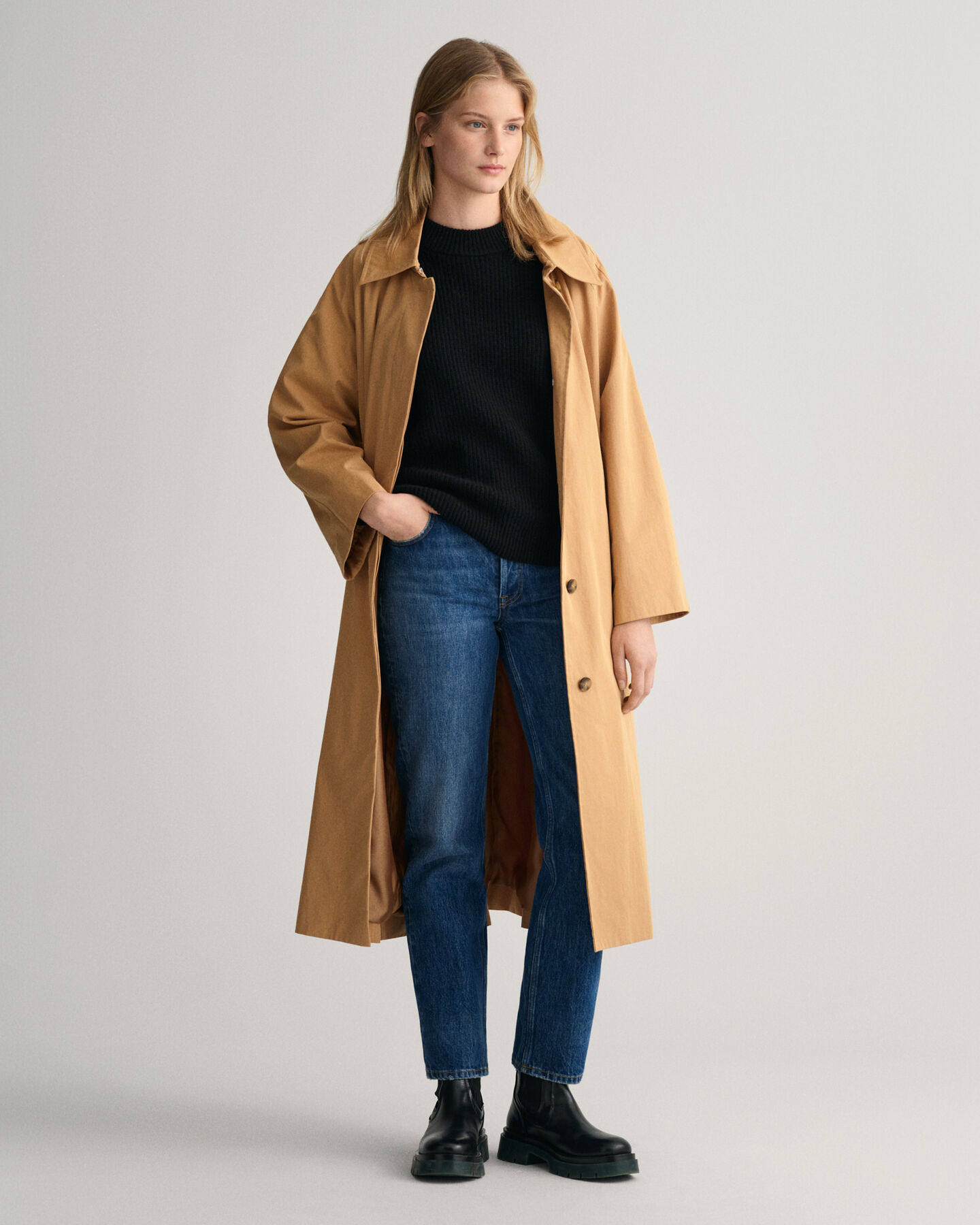 Ribbstickad crew neck tr&ouml;ja i ull