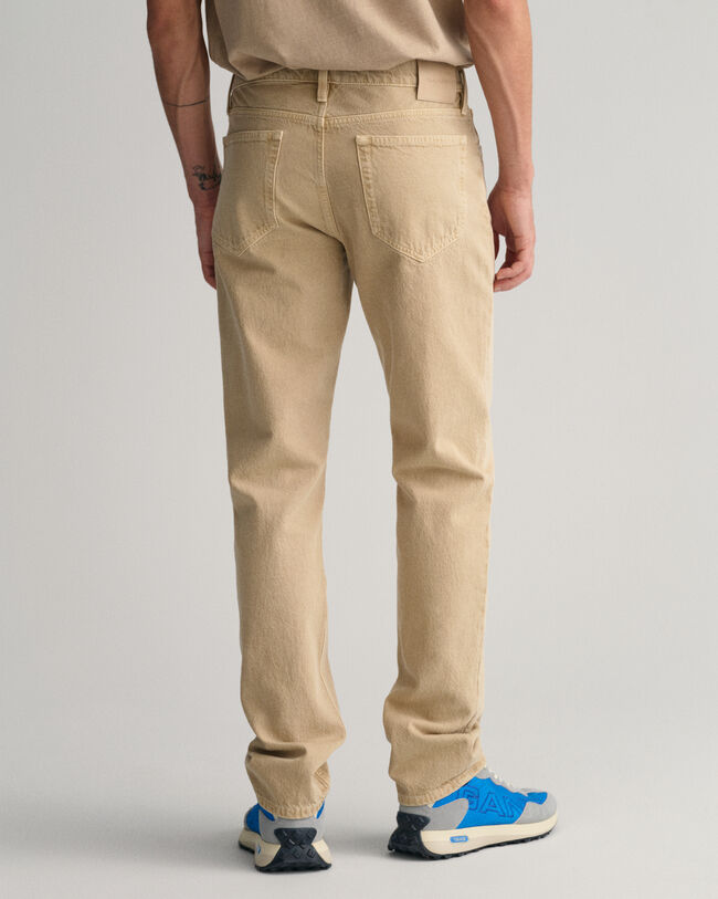 Arley regular fit f&auml;rgade jeans