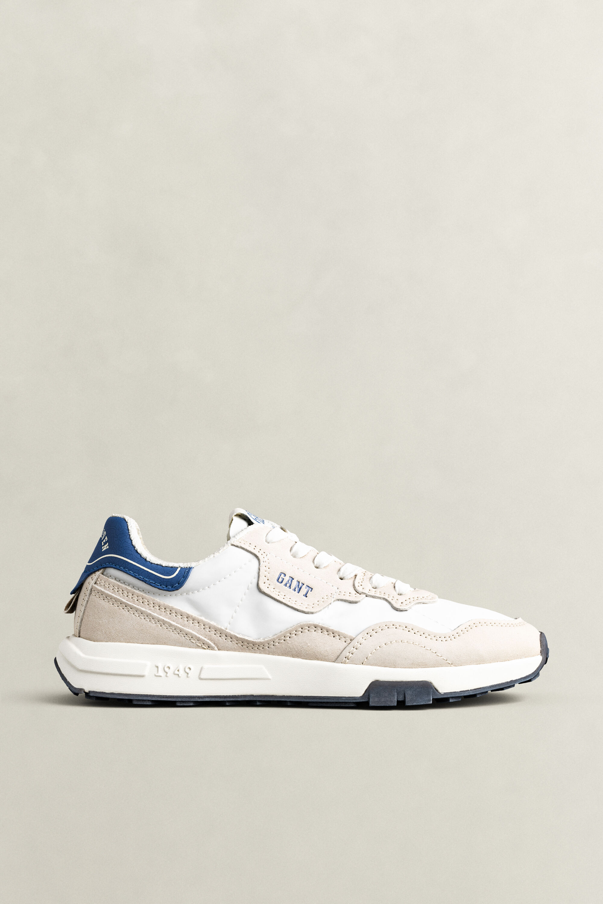 Youtron sneakers