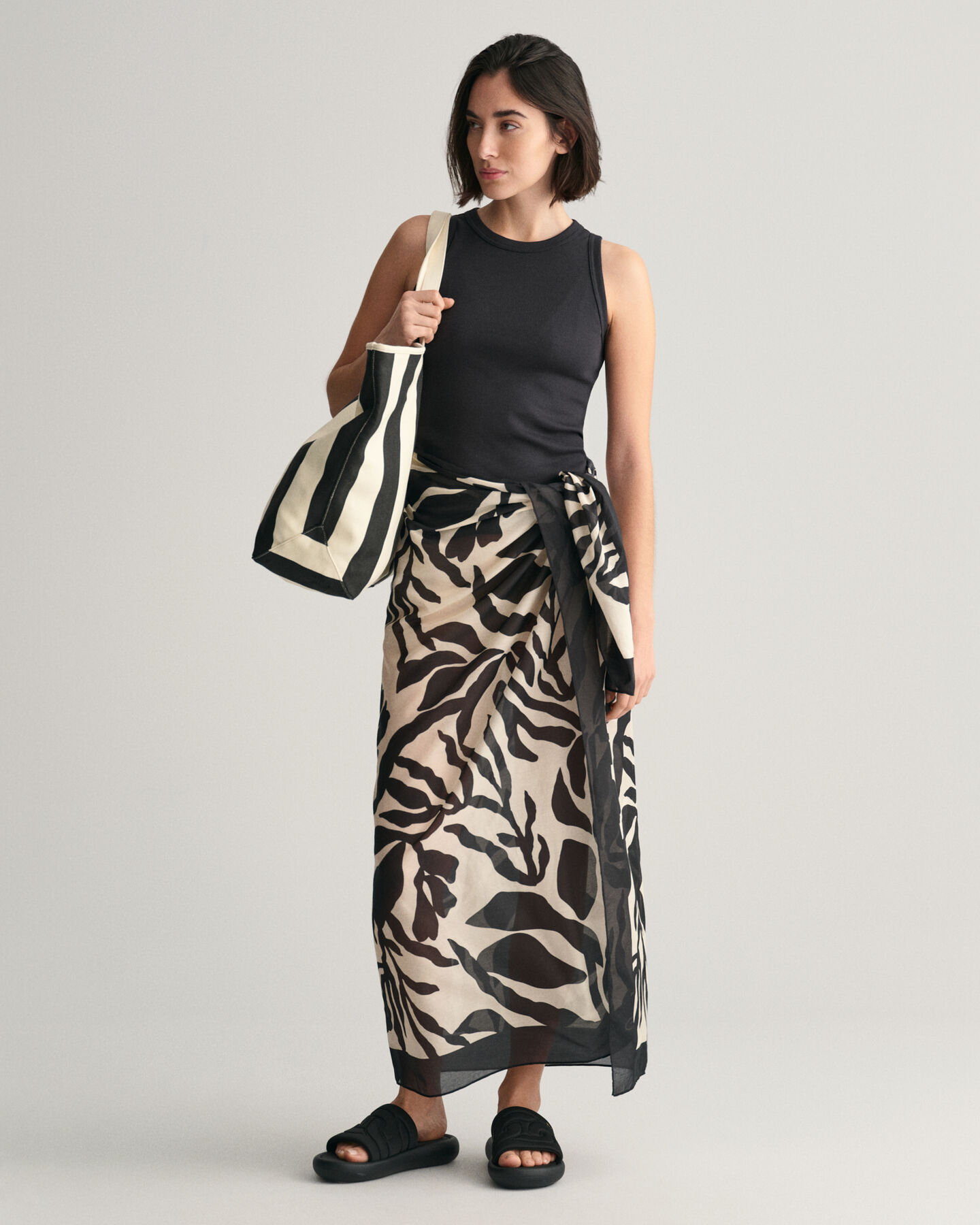 Palmmönstrad sarong i bomull och silke